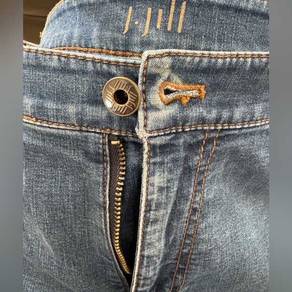 J. Jill Women’s Denim Tried and True Modern Slim Leg Jeans. Size 8 with Stretch. - Picture 2 of 8